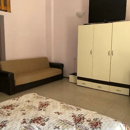 Apartment Dunav Str. Ravda